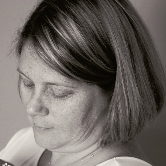 Meet your Posher, Christina - Picture 1 of 1